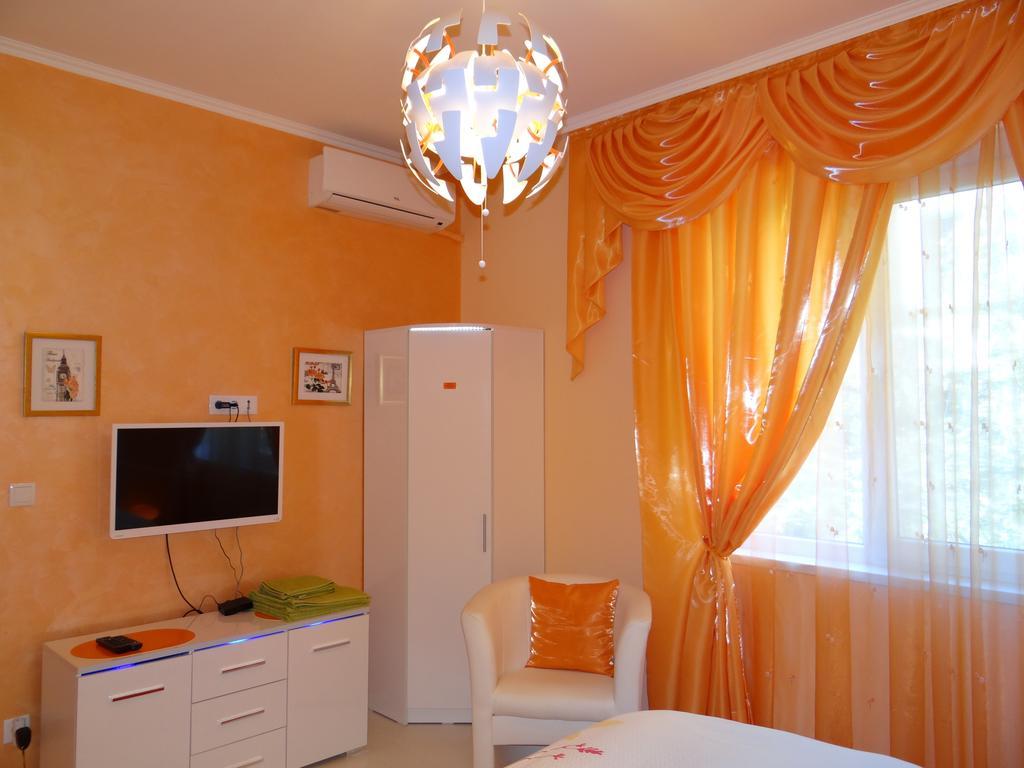 Orange Flower 1 Apartment Sofia