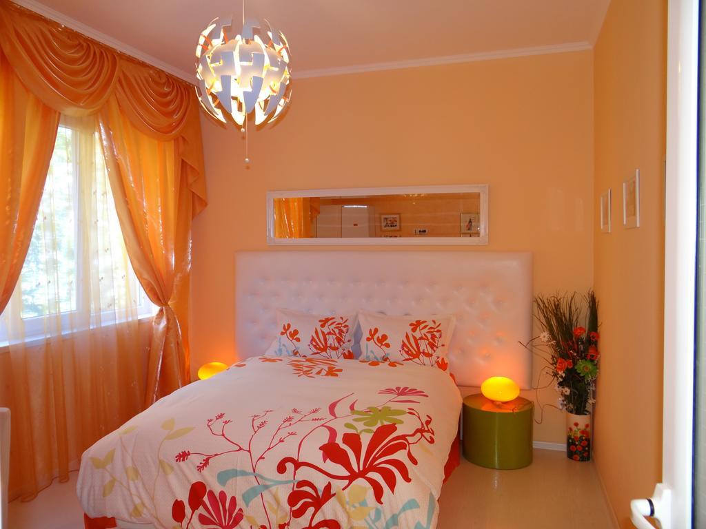 Orange Flower 1